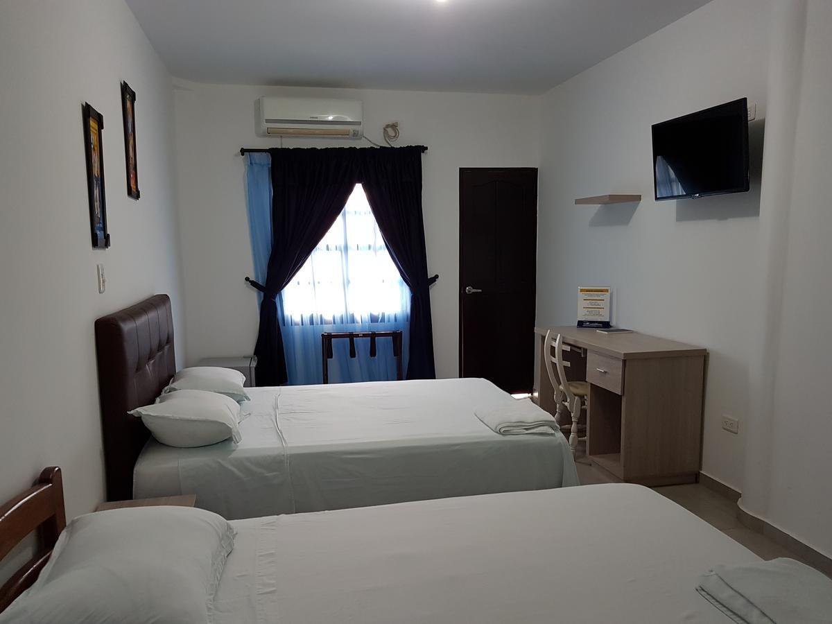 Hotel Plaza Real Montelíbano エクステリア 写真