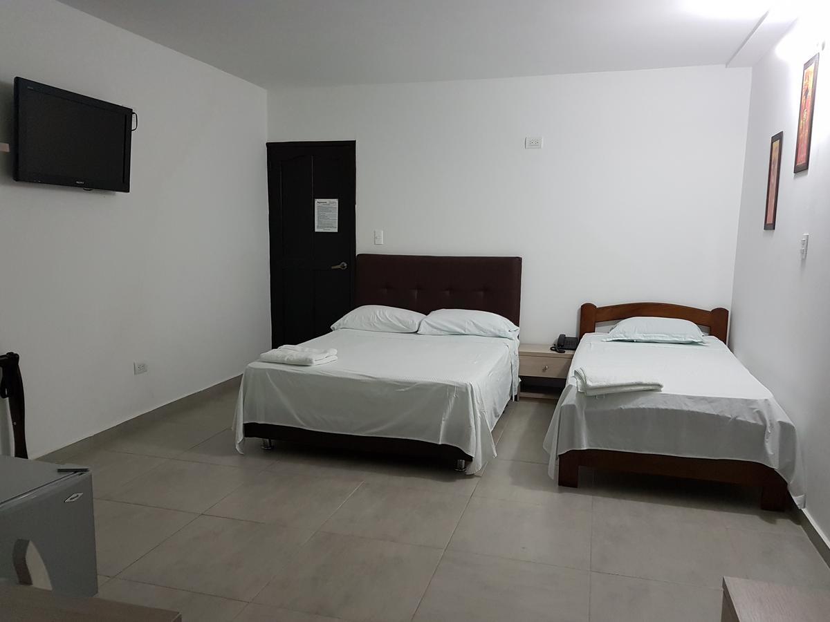 Hotel Plaza Real Montelíbano エクステリア 写真