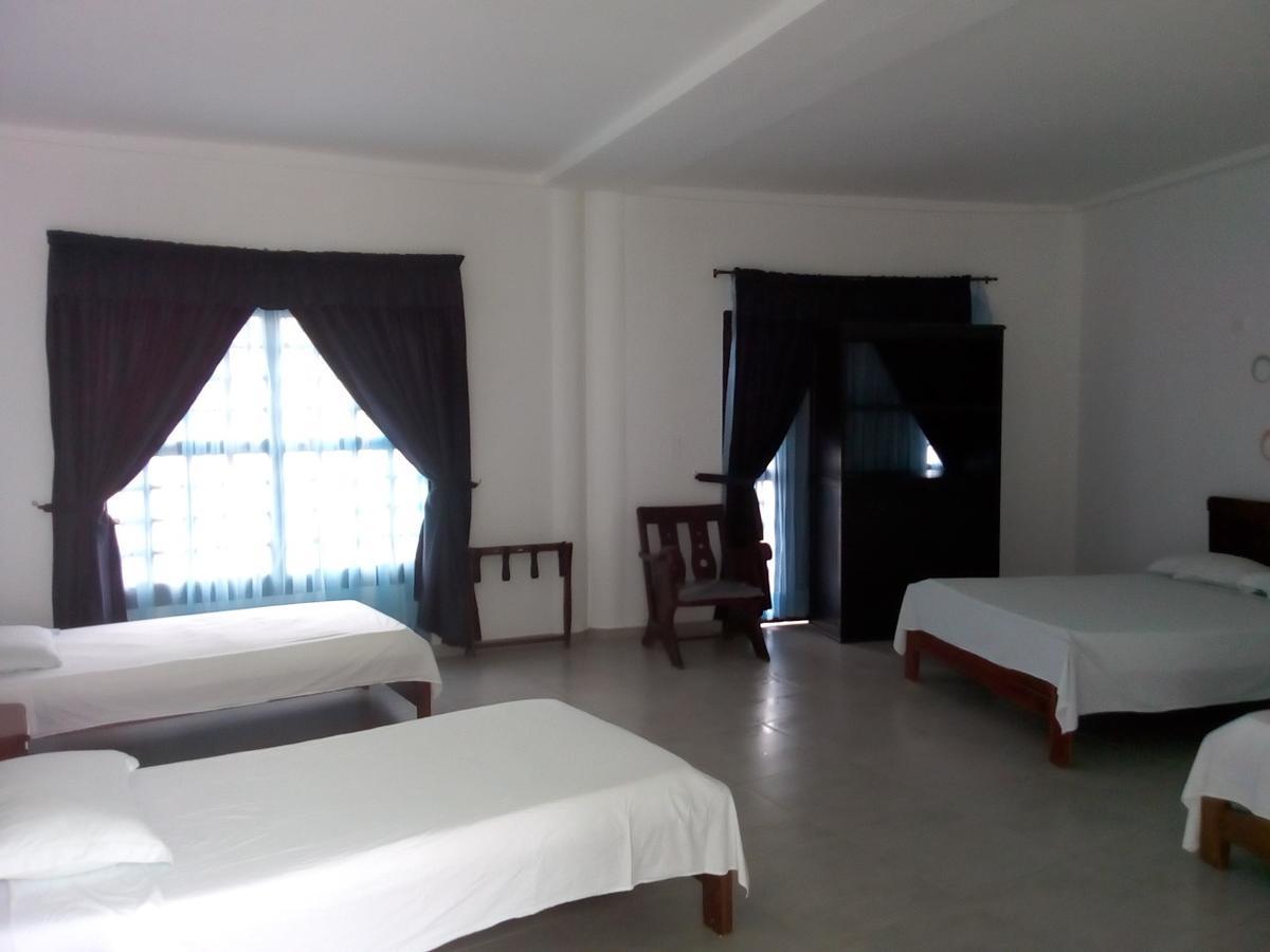 Hotel Plaza Real Montelíbano エクステリア 写真